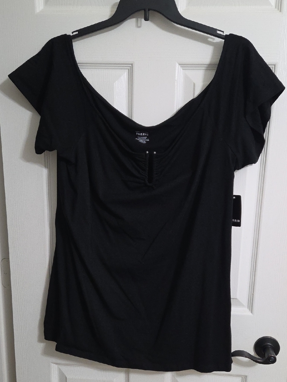 Torrid Size 4- Foxy U-Bar Black Off Shoulder Short Sleeve Top
